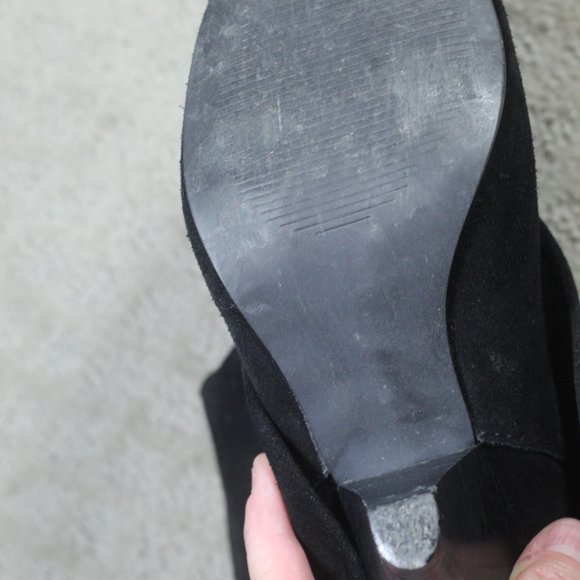 Steve Madden Size 6.5 Faux Suede Cuffed Ankle 3" Heeled Boots - Picture 6 of 6